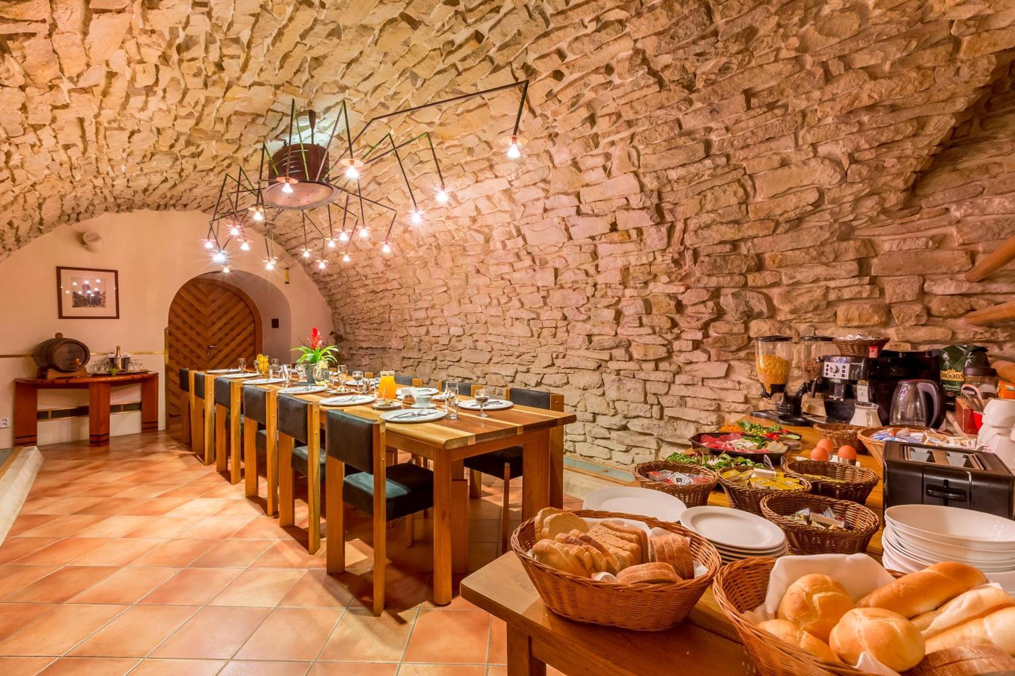 Hotel U Rytire Melnik Bagian luar foto