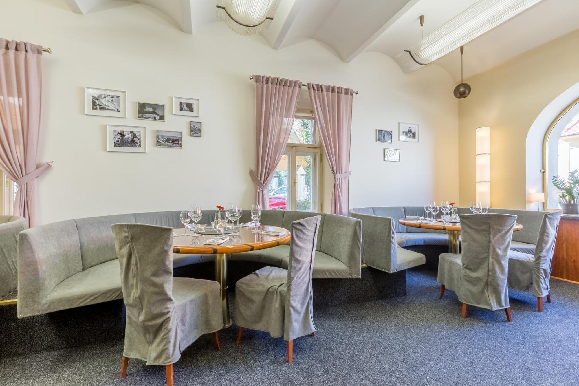 Hotel U Rytire Melnik Bagian luar foto